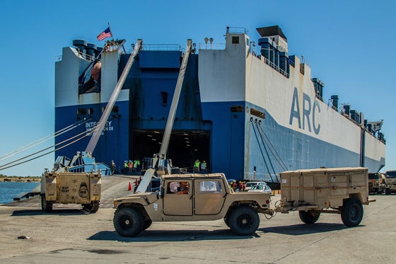 Το γιγαντιαίων διαστάσεων αμερικανικό φορτηγό πλοίο έβαλε πλώρη για Αλεξανδρούπολη (video & photo)