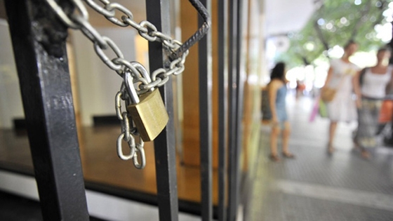 Κλειστά τα καταστήματα την Κυριακή 08 Μαΐου με ανακοίνωση του Εμπορικού Συλλόγου της Αλεξ/πολης