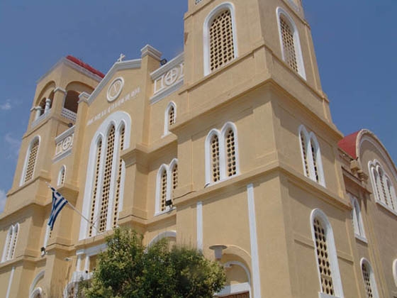 26 νέες θέσεις εργασίας στην Ιερά Μητρόπολη Αλεξανδρούπολης.