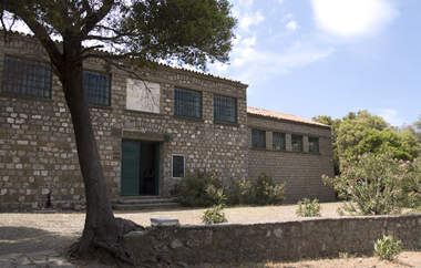 Θέσεις, ειδικότητες και δικαιολογητικά.