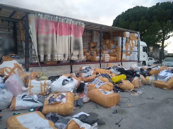Από το Τμήμα Ασφάλειας Κομοτηνής εντοπίσθηκαν περίπου 15 τόνοι απομιμητικών προϊόντων, επώνυμων εταιρειών