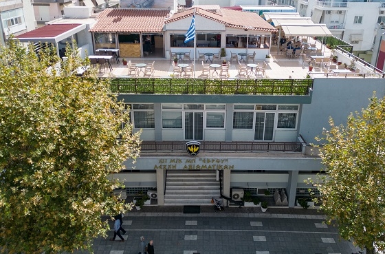 Αποκλείστηκαν από τη σίτιση στη Λέσχη Αξιωματικών Αλεξανδρούπολης οι Πυροσβέστες και διαμαρτύρονται.