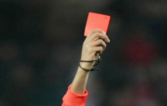 'Χαμός' επικράτησε κατά τη διάρκεια ποδοσφαιρικού αγώνα.