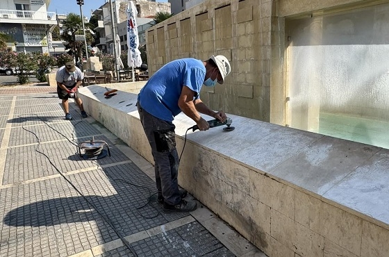 Άραγε για πόσο καιρό θα μείνει καθαρός ο χώρος στην πλατεία Ελευθερίας;