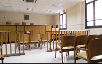 Εργαζόταν ως υπάλληλος σε υπηρεσία του Δήμου Κομοτηνή.