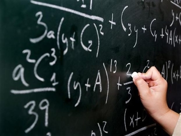 Βράβευση της νικήτριας ομάδας στον 5ο  Πανελλήνιο Διαγωνισμό Μαθηματικής και Λογικής Σκέψης
