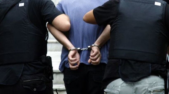 Ειδικός φρουρός της αστυνομίας σε κύκλωμα διακίνησης προσφύγων στον Έβρο
