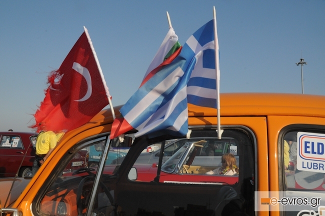 Dedeağaç’ta klasik otomobil yarışı