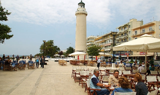 Τους ανθρώπους αυτούς τους θέλουμε και σε καμία περίπτωση δεν πρέπει να τους διώχνουμε κατά αυτόν τον τρόπο