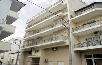 27 μήνες στον 65χρονο που κλείδωσε τους ενοίκους.