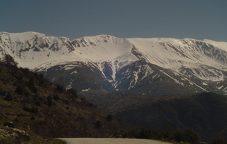 Eισοδηματική ενίσχυση των 300 και 600 ευρώ.