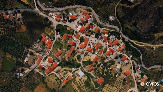 Το πρόγραμμα αυτό, που ανακοινώθηκε πρόσφατα, έχει στόχο να αποτελέσει μια πρωτοβουλία που θα αντιμετωπίσει τις δημογραφικές προκλήσεις στις ακριτικές περιοχές της χώρας.