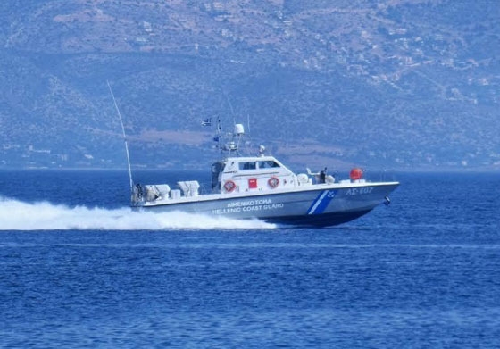 Διακινητές παράνομων μεταναστών συνέλαβε το Λιμενικό στον Απαλό