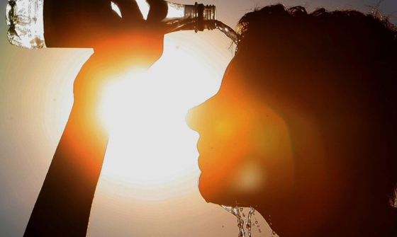 Οδηγίες προστασίας από τις υψηλές θερμοκρασίες και τον καύσωνα