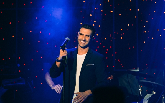 Ο Πέτρος Ιακωβίδης στο stage του Pico by night