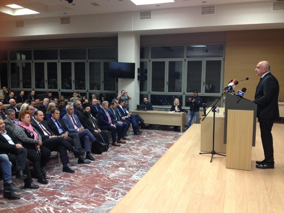 Στιγμιότυπο από την παρουσίαση του Σχεδίου Διοίκησης του Περιφερειάρχη ΑΜΘ (Φωτογραφία από την εφημερίδα Χρόνος)