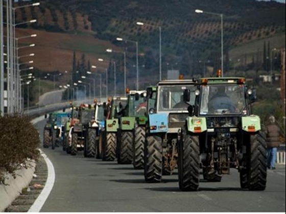 Σε μετωπική κυβέρνηση και αγρότες - Συνεχίζεται ο αγώνας