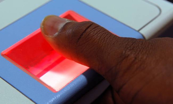 15 νέες συσκευές ταυτοποίησης προσφύγων δώρο από τη Γερμανία