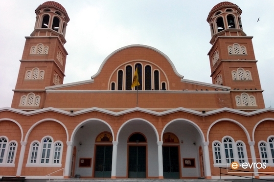 Η Ιερά Μητρόπολη καλεί όλους τους πιστούς να συμμετάσχουν στις εορταστικές ακολουθίες και να λάβουν την ευλογία των Αγίων.