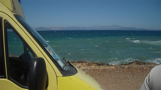 Ηλικιωμένος ανασύρθηκε χωρίς τις αισθήσεις του από παραλία της Αλεξανδρούπολης