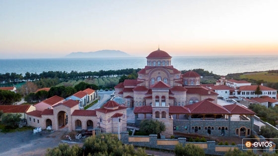 Η Ιερά Μονή της «Παναγίας του Έβρου» της Μάκρης, δέχεται χιλιάδες χριστιανούς κάθε χρόνο στη Χάρη της.