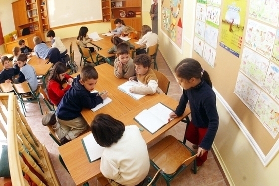 Η έναρξη της σχολικής χρονιάς στις 11 Σεπτεμβρίου φέρνει αλλαγές στο πρόγραμμα των ολοήμερων δημοτικών σχολείων και νηπιαγωγείων.