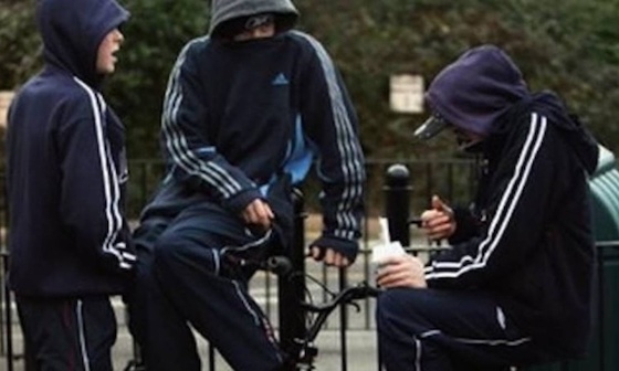 Οι αστυνομικές αρχές συνέλαβαν τρεις ανήλικους ημεδαπούς, μέλη εγκληματικής ομάδας.