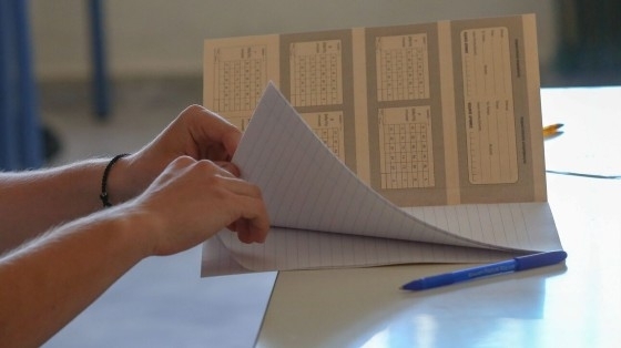 Oι υποψήφιοι θα λάβουν τη βαθμολογία τους και με γραπτό μήνυμα (SMS) στο κινητό τηλέφωνό τους, εφόσον ήδη έχουν υποβάλει σχετική αίτηση.