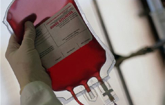 Όσοι έχουν ομάδα αίματος Α+ ή Α- (μόνο άνδρες), παρακαλούνται να επισκεφτούν άμεσα την Αιμοδοσία.