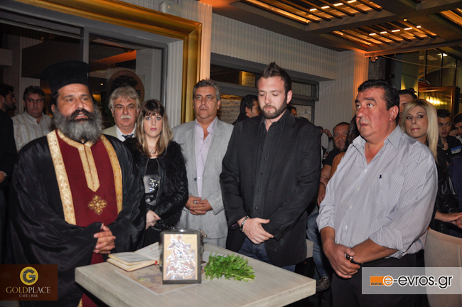 'Χρυσό' opening για το νέο 'Gold place' cafe, στο κέντρο.