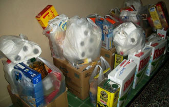 Ήταν η πρώτη ομάδα δικαιούχων και η μηνιαία βοήθεια σε τρόφιμα, απορρυπαντικά κ.λ.π.