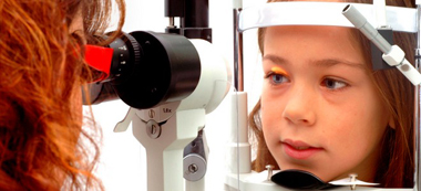 Δεν μπορεί ένα παιδί διαβάζοντας πολύ να δημιουργήσει μυωπία.