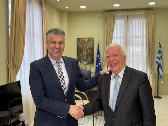  Οι Περιφερειάρχες Χριστόδουλος Τοψίδης και Κώστας Μουτζούρης.