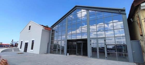 Οι αποθήκες του ΟΣΕ στο λιμάνι θα φέρουν πλέον τα ονόματα των πρώην Δημάρχων Λαμπάκη, Αλεξανδρή και Αρβανιτίδη.