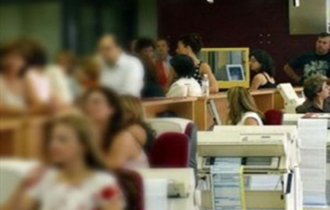 Πιο κοντά στη διαθεσιμότητα βρίσκονται οι υπάλληλοι αορίστου χρόνου που έχουν μπει στο Δημόσιο με «πλάγιο τρόπο».