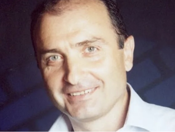 Η κηδεία του θα γίνει το Σάββατο 20 Ιανουαρίου στις 11:00 στον Ιερό Ναό Αγίου Παντελεήμονος στην Παλαγία.