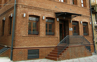 ΟΙ πρώτες σκέψεις επικεντρώνονται στην ανάδειξη νέων τεχνολογιών στον τομέα της γεωθερμίας.