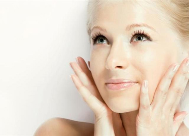 Vitaplus: Ανανεώστε την επιδερμίδα σας! 