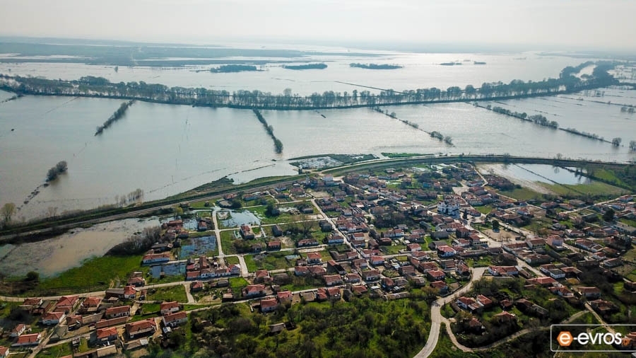 Η ΕΛ.ΑΣ δίνει χρήσιμες συμβουλές για ασφαλή οδήγηση στα έντονα καιρικά φαινόμενα