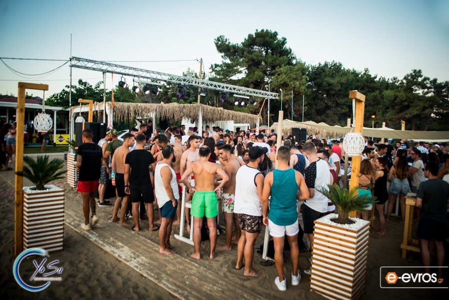 Stefan Biniak & Ison "ταρακούνησαν" το Yasu beach bar!