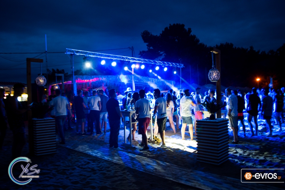 Ο dj Ison σε ένα εκρηκτικό πάρτι με πολύ κέφι στο Yasu beach bar 