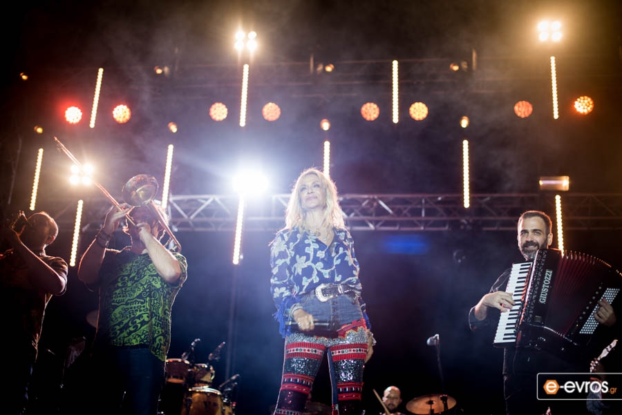 Φωτορεπορτάζ από τη μεγάλη καλοκαιρινή συναυλία της Άννας Βίσση στην Αλεξανδρούπολη