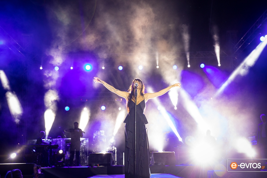 Φωτορεπορτάζ από την συναρπαστική συναυλία της Πάολας στην Αλεξανδρούπολη!