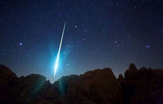 Εκατό Περσείδες θα πέφτουν ανά ώρα.