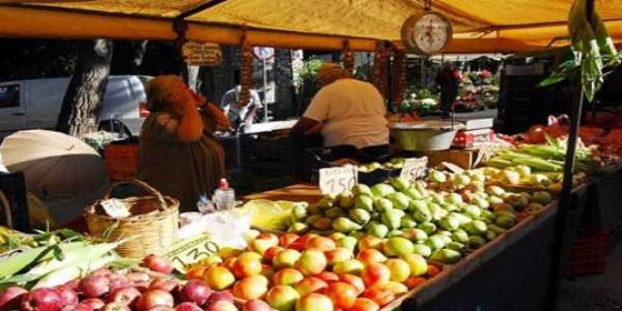 21 οι διαθέσιμες άδειες άσκησης υπαίθριου στάσιμου εμπορίου σε Αλεξ/πολη & Φέρες