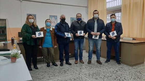 Η Διαχειρστική Επιτροπή Μουσουλμανικής Περιουσίας Διδυμοτείχου δώρισε 10 τάμπλετ σε άπορες οικογένειες