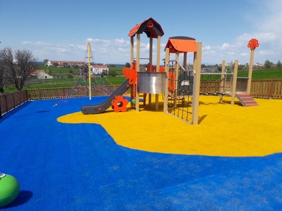 Δύο νέες παιδικές χαρές - πρότυπα απέκτησε η Σαμοθράκη!