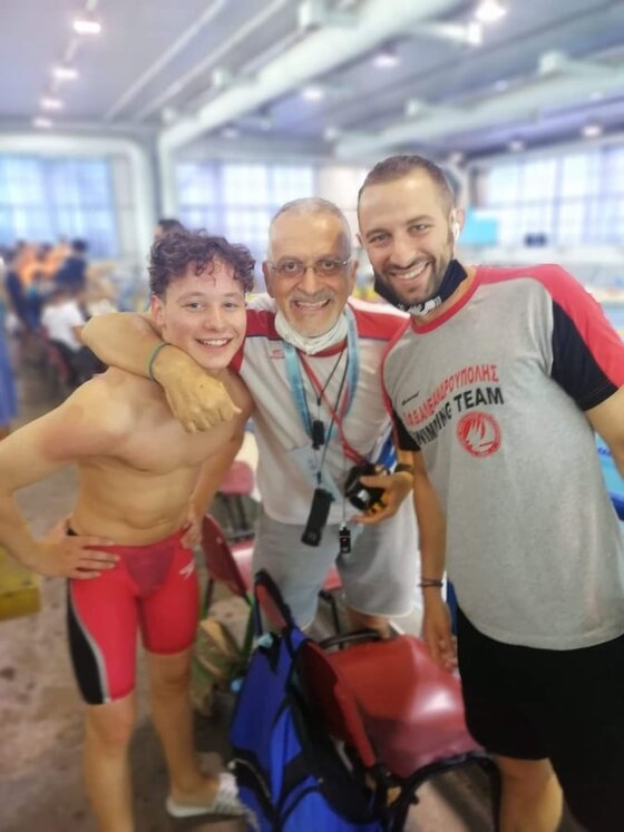 Ο νεαρός κολυμβητής Γεώργιος Αλεξάκης από τις Φέρες Έβρου μας έκανε υπερήφανους!